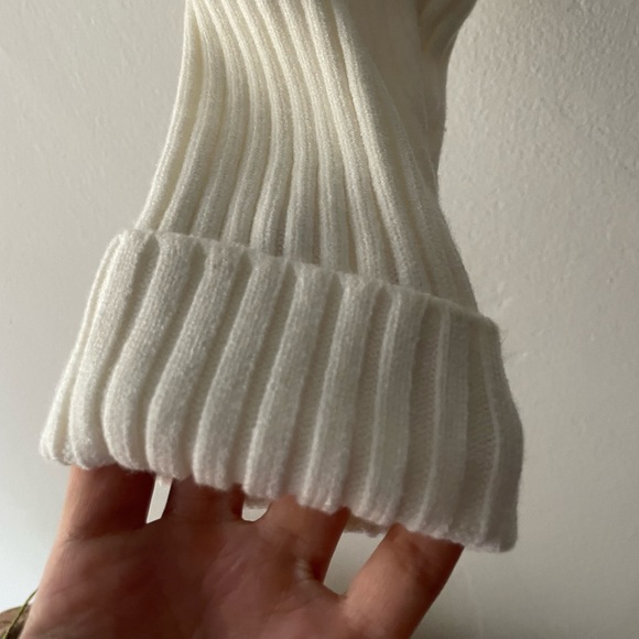 Lulus shrug sweater NWOT - Picture 4 of 6